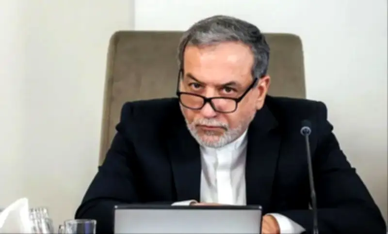 إيران تؤكد حقوقها النووية غير القابلة للتفاوض مع فتح نافذة دبلوماسية جديدة مع أمريكا