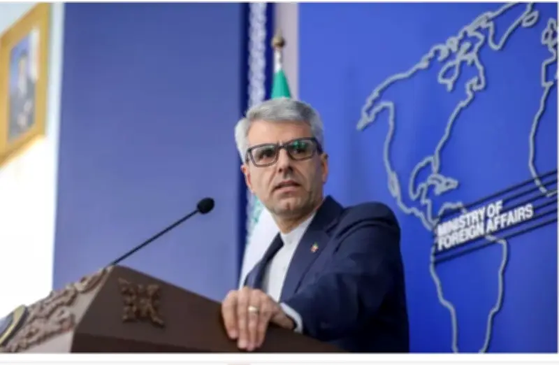 وزارت خارجه ایران: آمریکا با استفاده از حریم هوایی کشورهای همسایه به ایران موشک پرتاب می‌کند