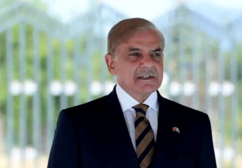 رئيس وزراء باكستان يشيد بدور إيران في مفاوضات إسلام آباد