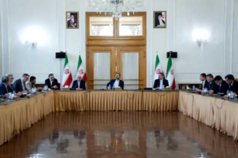 إيران تطرح مبادرة جديدة لإنهاء الحرب مع أمريكا وإسرائيل