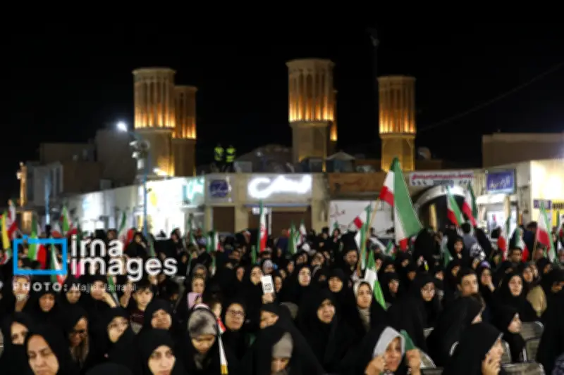 يزد تكرم الرئيس الراحل رئيسي ومرافقيه في صور
